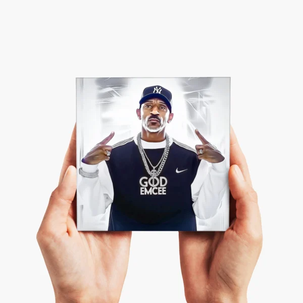 small square in hands